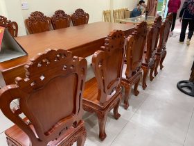 Bộ bàn ăn nguyên khối gỗ gõ đỏ hàng cực vip (Chị Hiên, Hải Phòng) 8 Bộ bàn ăn nguyên khối gỗ gõ đỏ hàng cực vip