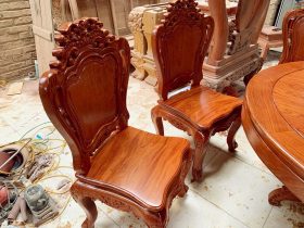 Bộ bàn ăn tròn 8 ghế hoa lá tây gỗ hương đá (Anh Mẫn, Đà Nẵng) 13 bàn ghế ăn gỗ hương đá