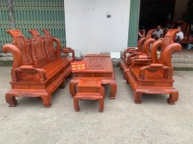 Bo ban ghe Tan Thuy Hoang cot 14 go huong da sieu Vip 7