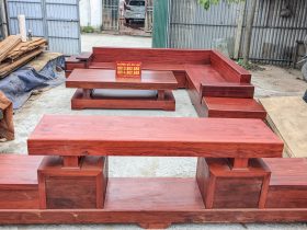 Combo sofa góc L nguyên khối và kệ tivi nguyên khối gỗ hương đỏ