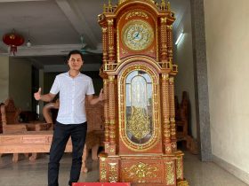 Đồng hồ mẫu tứ trụ gỗ hương đá cao 2m7 máy cơ Đức 80 siêu vip