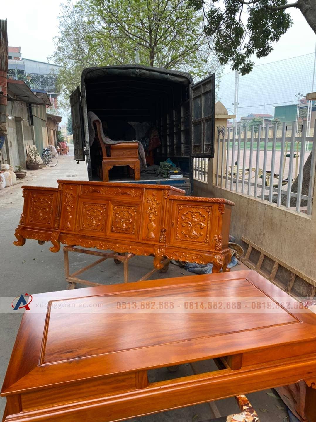 Kệ tivi 2m4 mẫu louis hoàng gia hàng dày dặn gỗ gõ đỏ (Anh Trường, Phú Thọ) 10 Kệ tivi 2m4 mẫu louis hoàng gia