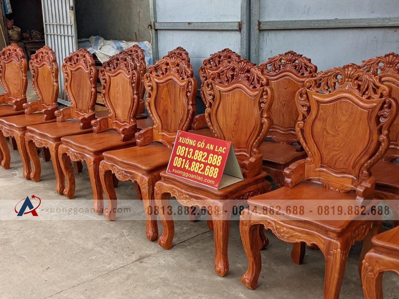 Mẫu ghế ăn gỗ hương đá đục hoa lá tây mặt ván tràn bo cong 14 Mẫu ghế ăn gỗ hương đá đục hoa lá tây