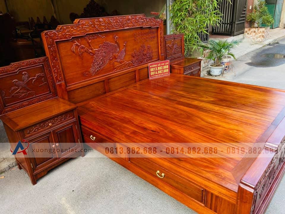 Bàn giao giường phu thê viên mãn gỗ gõ đỏ 1m8x2m 31 Mẫu giường phu thê viên mãn gỗ gõ đỏ 1m8x2m
