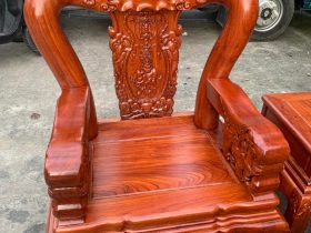 Bo ban ghe Minh quoc voi cot 12 go huong da 4