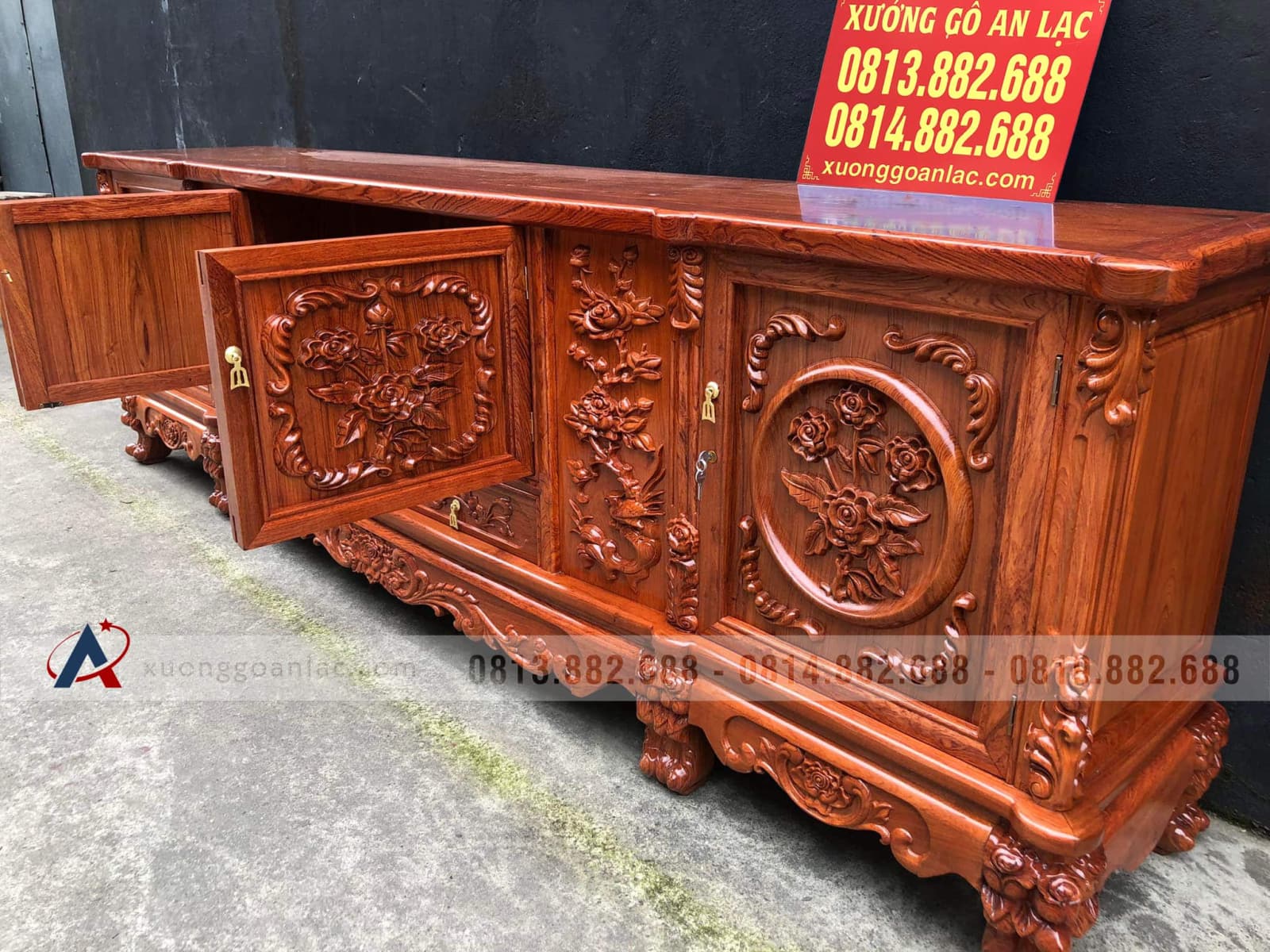 Kệ tivi 2m6 louis hoa hồng mặt phẳng gỗ hương đá (Anh Trương, Hải Dương) 18 kệ tivi louis hoa hồng