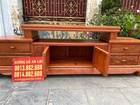 Kệ tivi sofa trơn 2m4 gỗ hương đá (chú Thịnh, Hà Nội) 15 kệ tivi trơn gỗ hương đá