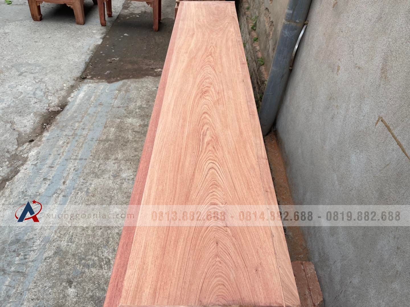 Kệ tivi vát 2m60 gỗ hương đá ván mặt liền tấm (anh Hòa, Thái Nguyên) 12 kệ tivi gỗ hương đá