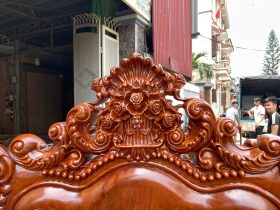 ghế hoàng gia nguyên khối gỗ hương đá