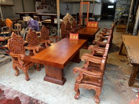 2 bộ bàn ăn nguyên khối 6 ghế hoàng gia vip gỗ hương đá (Anh Tuệ, Hà Tĩnh) 38 2 bộ bàn ăn nguyên khối 6 ghế Hoàng Gia VIP gỗ Hương Đá