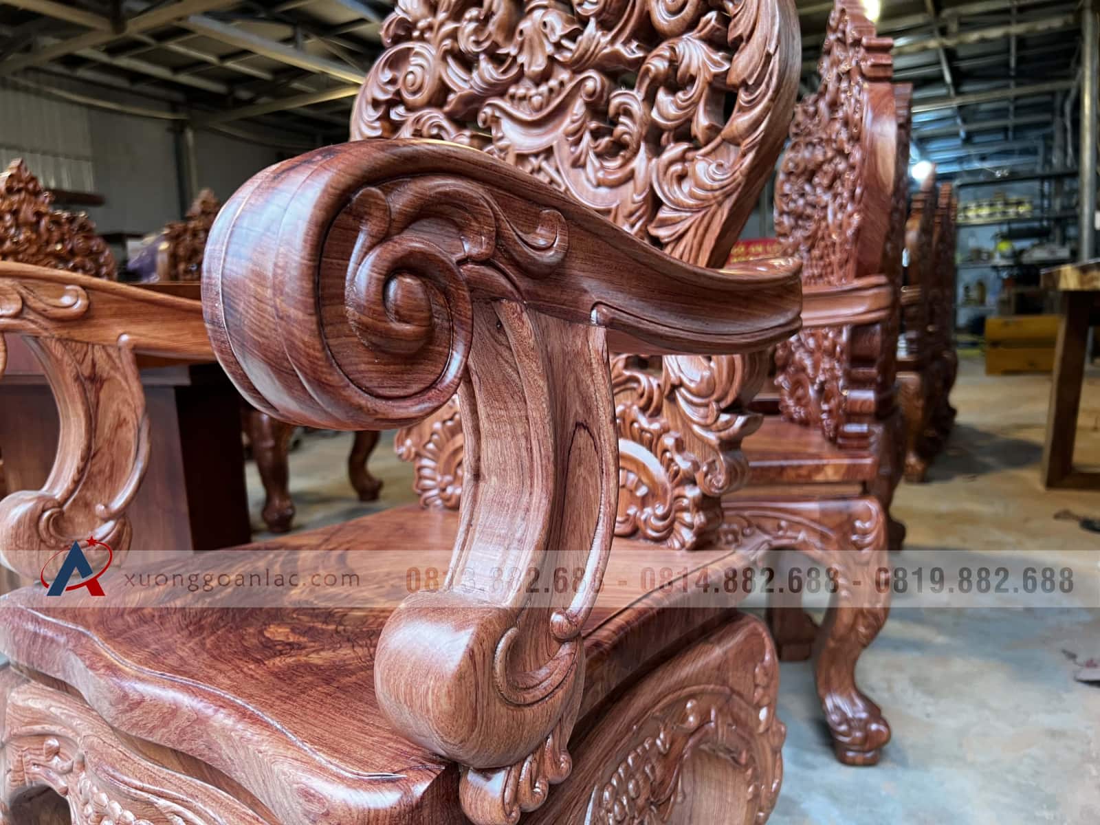 2 bộ bàn ăn nguyên khối 6 ghế hoàng gia vip gỗ hương đá (Anh Tuệ, Hà Tĩnh) 24 ghế ăn louis hoàng gia đẹp