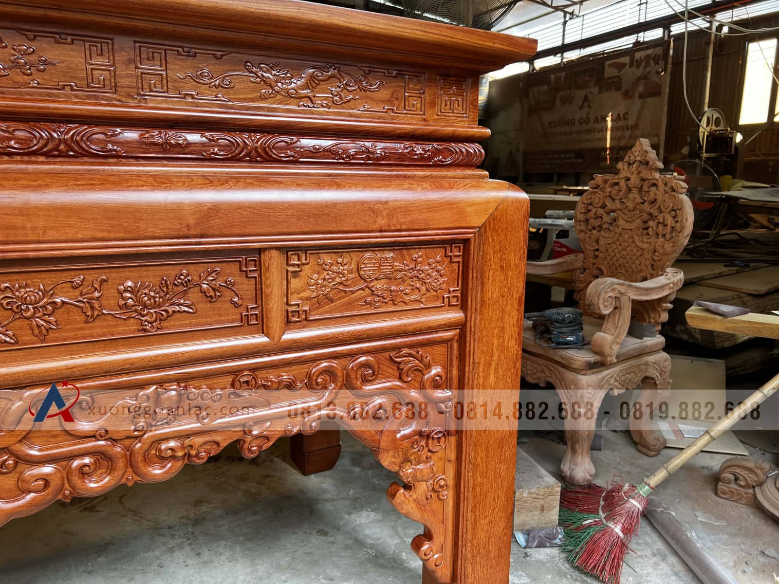 Án gian kim tiền ngũ phúc gỗ Hương Đá 2m17 (Đông Anh - Hà Nội) 30 án gian thờ như ý gỗ hương đá