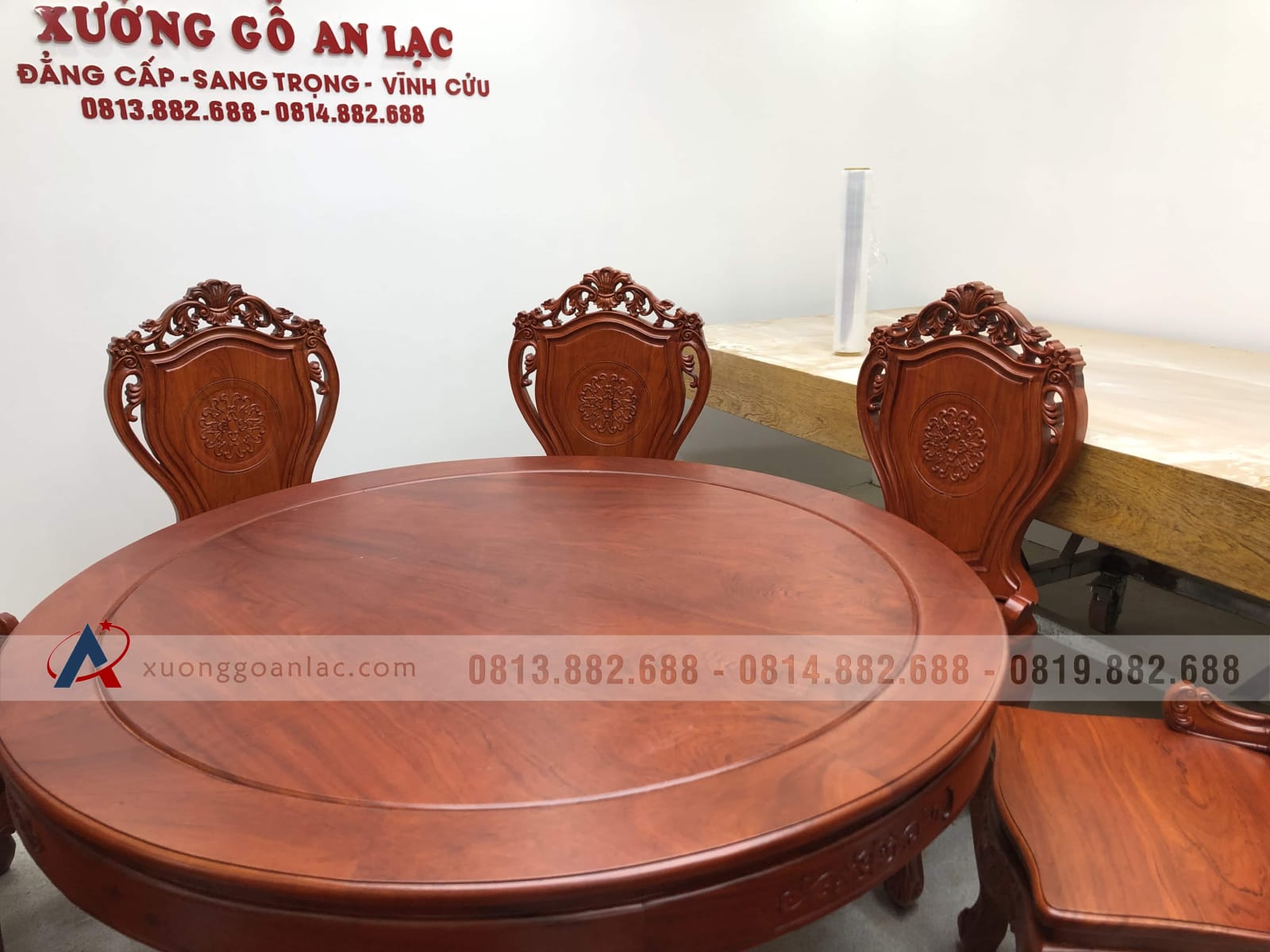 Bộ bàn ăn tròn 8 ghế Louis hoa lá tây gỗ Hương Đá (Bác Thuyết - Gia Lâm, Hà Nội) 6 Bộ bàn ăn tròn 8 ghế Louis hoa lá tây gỗ Hương Đá (Bác Thuyết - Gia Lâm, Hà Nội) - Ảnh 6
