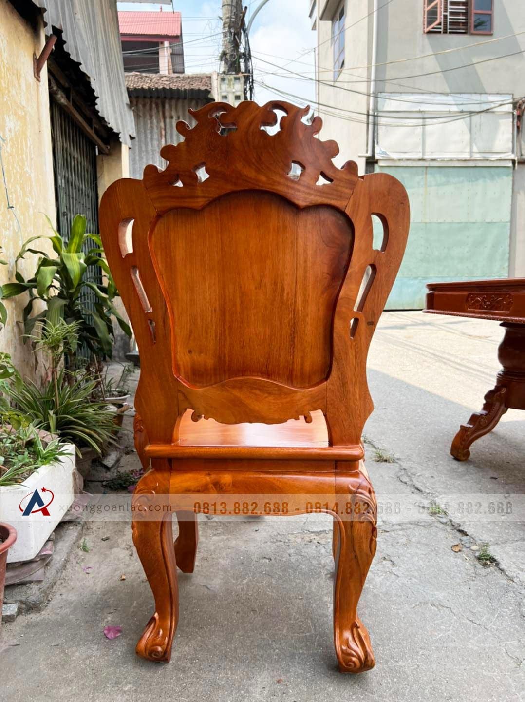 Bộ bàn ăn bầu dục 8 ghế louis gỗ gõ đỏ cao cấp (Chị Loan, Hà Nội) 6 ghế ăn louis hoa lá tây gỗ gõ đỏ cao cấp