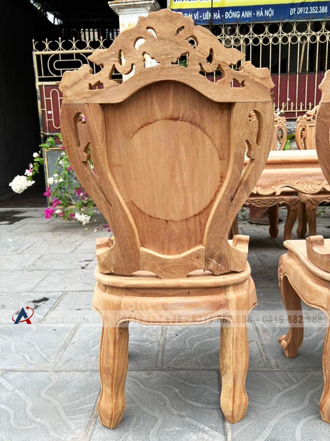 Bộ bàn ăn 8 ghế louis hoàng gia hoa lá tây đục 1 mặt gỗ gõ đỏ (Anh Khang, Hà Nam) 8 Bộ bàn ăn 8 ghế louis hoàng gia hoa lá tây đục 1 mặt gỗ gõ đỏ (Anh Khang, Hà Nam) - Ảnh 8