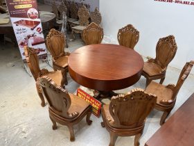 Bộ bàn ăn tròn gõ đỏ nguyên khối 8 ghế louis có tay (Chú Hùng, Hải Dương) 13 Bàn ăn tròn gõ đỏ nguyên khối và 8 ghế louis có tay