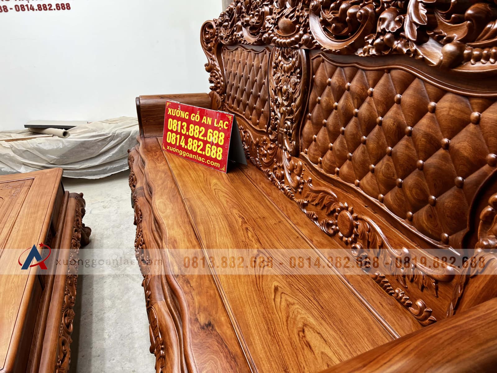 Bàn ghế hoàng gia vách trám khuôn 4 ván 2 gỗ hương đá (anh Đại, Vĩnh Phúc) 8 Bàn ghế hoàng gia vách trám khuôn 4 ván 2 gỗ hương đá (anh Đại, Vĩnh Phúc) - Ảnh 8