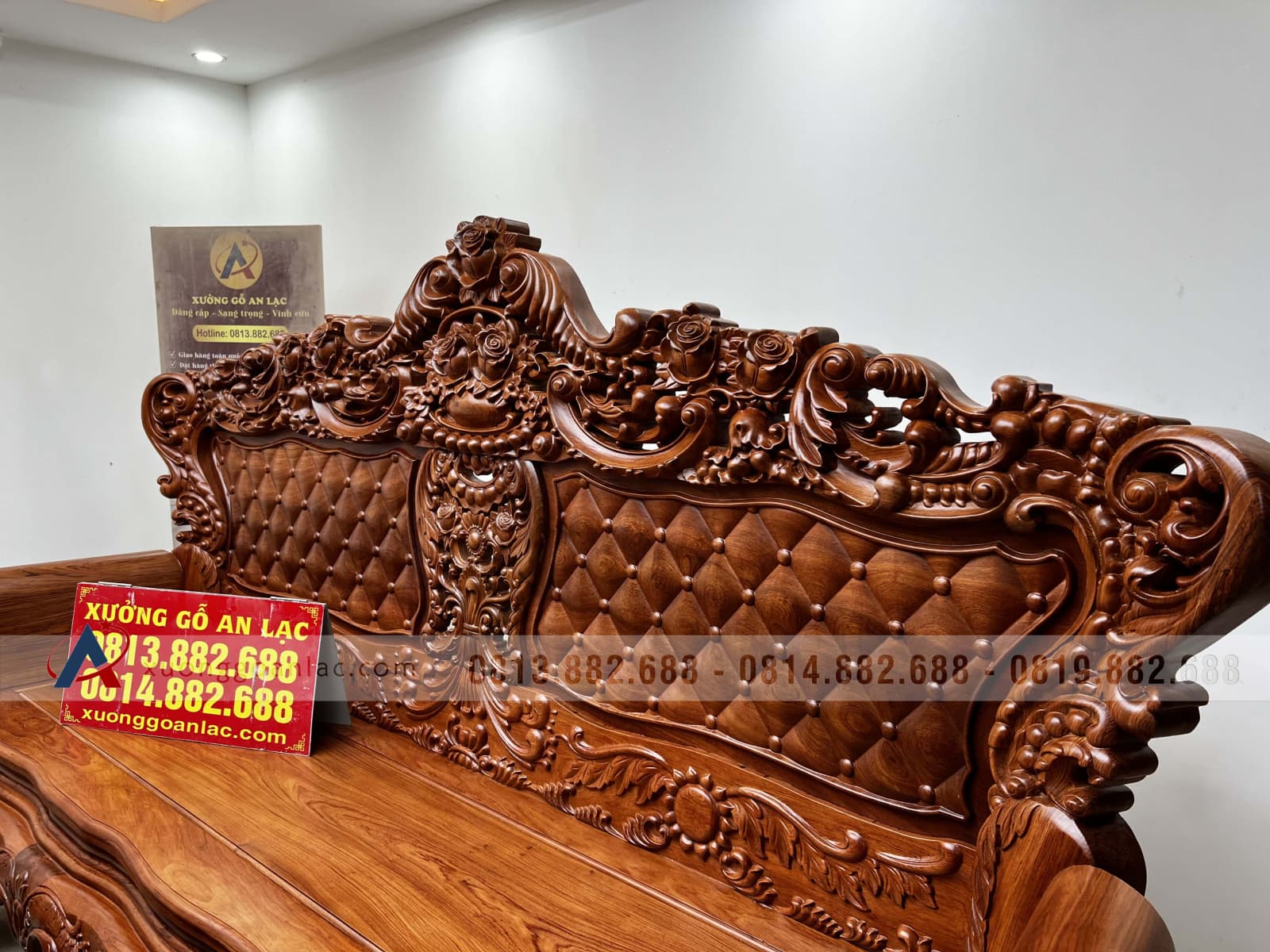 Bàn ghế hoàng gia vách trám khuôn 4 ván 2 gỗ hương đá (anh Đại, Vĩnh Phúc) 7 Bàn ghế hoàng gia vách trám khuôn 4 ván 2 gỗ hương đá (anh Đại, Vĩnh Phúc) - Ảnh 7
