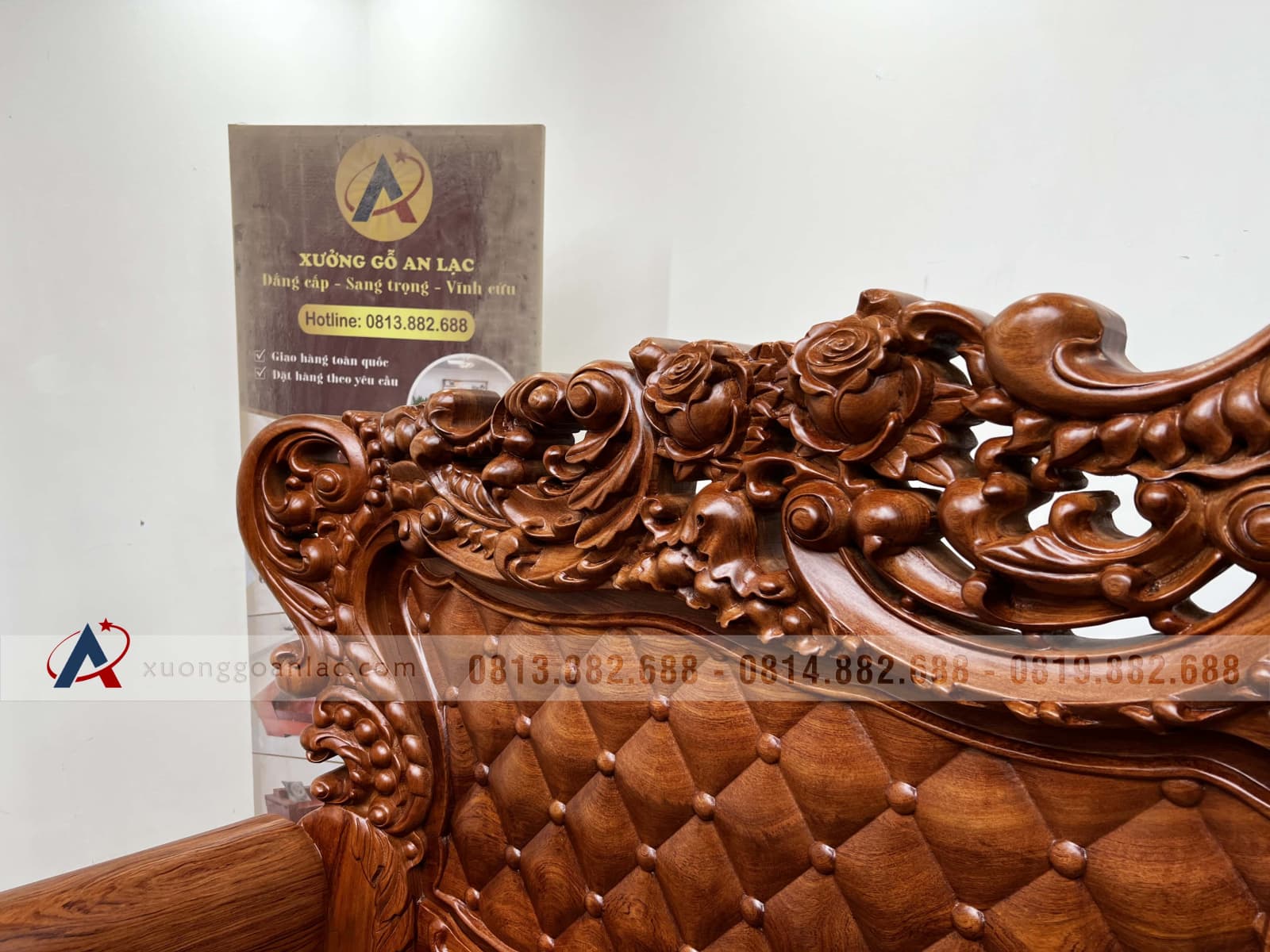 Bàn ghế hoàng gia vách trám khuôn 4 ván 2 gỗ hương đá (anh Đại, Vĩnh Phúc) 13 Bàn ghế hoàng gia vách trám khuôn 4 ván 2 gỗ hương đá (anh Đại, Vĩnh Phúc) - Ảnh 13