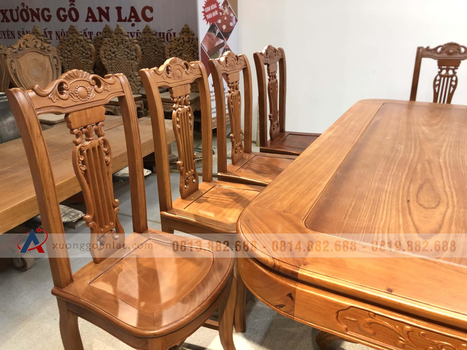 Bộ bàn ăn bầu dục 10 ghế cây đàn gỗ gõ đỏ siêu đẹp (Chị Hoa, Đà Nẵng) 5 Bộ bàn ăn bầu dục 10 ghế cây đàn gỗ gõ đỏ siêu đẹp (Chị Hoa, Đà Nẵng) - Ảnh 5