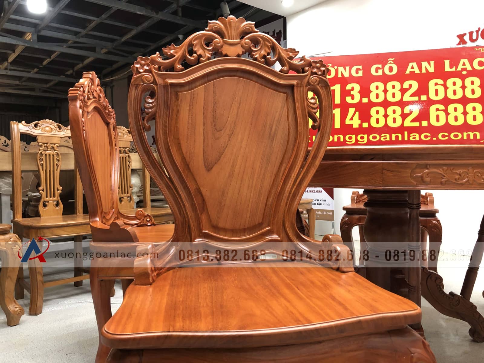Bộ bàn ăn gõ đỏ 6 ghế louis có tay gỗ gõ đỏ (chị Hoàng Lan, Thanh Hóa) 8 Bộ bàn ăn gõ đỏ 6 ghế louis có tay gỗ gõ đỏ (chị Hoàng Lan, Thanh Hóa) - Ảnh 8