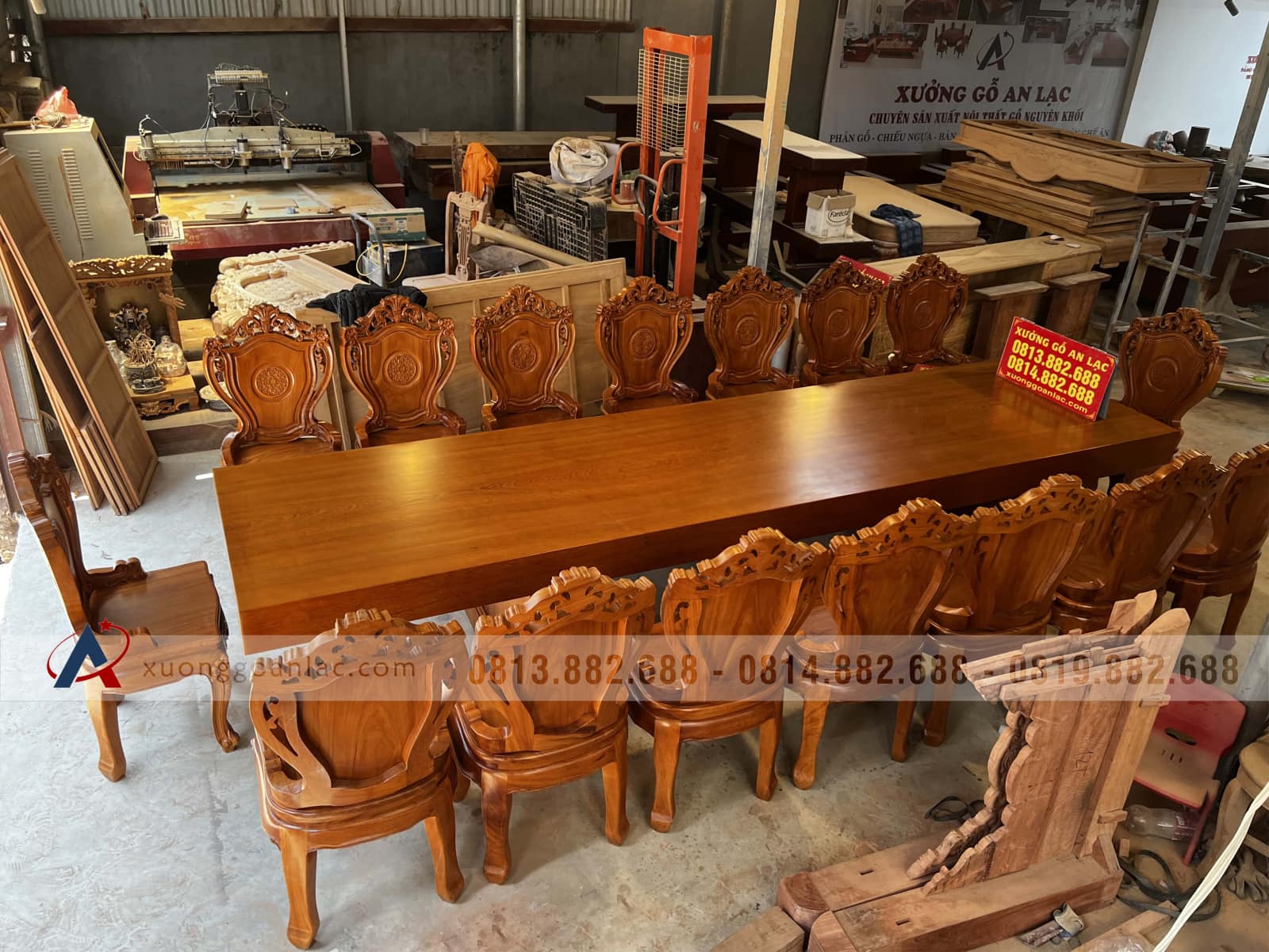 Bộ bàn ghế ăn nguyên khối 16 ghế louis có tay gỗ gõ đỏ (Anh Đồng, Hồ Chí Minh) 18 bộ bàn ăn nguyên khối 16 ghế gỗ gõ đỏ