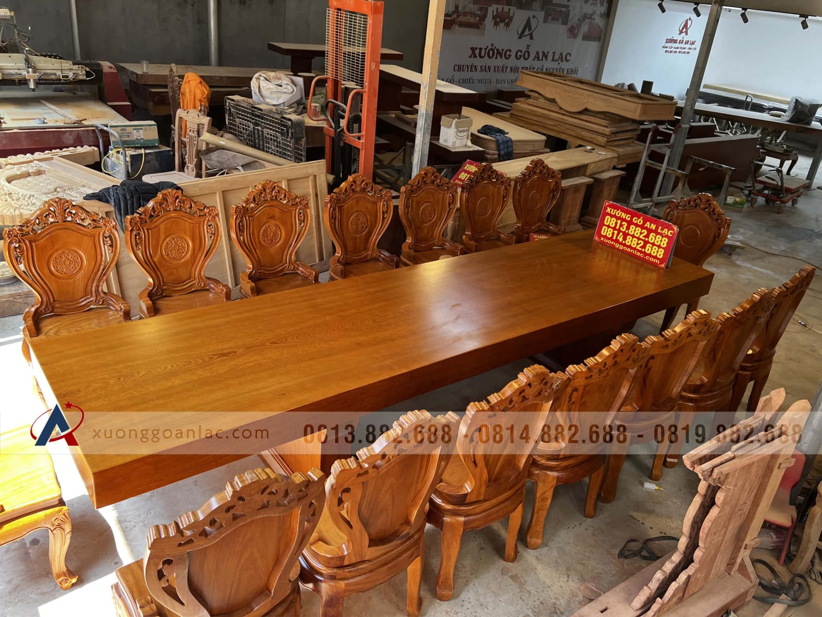 Bộ bàn ghế ăn nguyên khối 16 ghế louis có tay gỗ gõ đỏ (Anh Đồng, Hồ Chí Minh) 22 bàn ghế ăn nguyên khối 16 ghế hoa lá tây