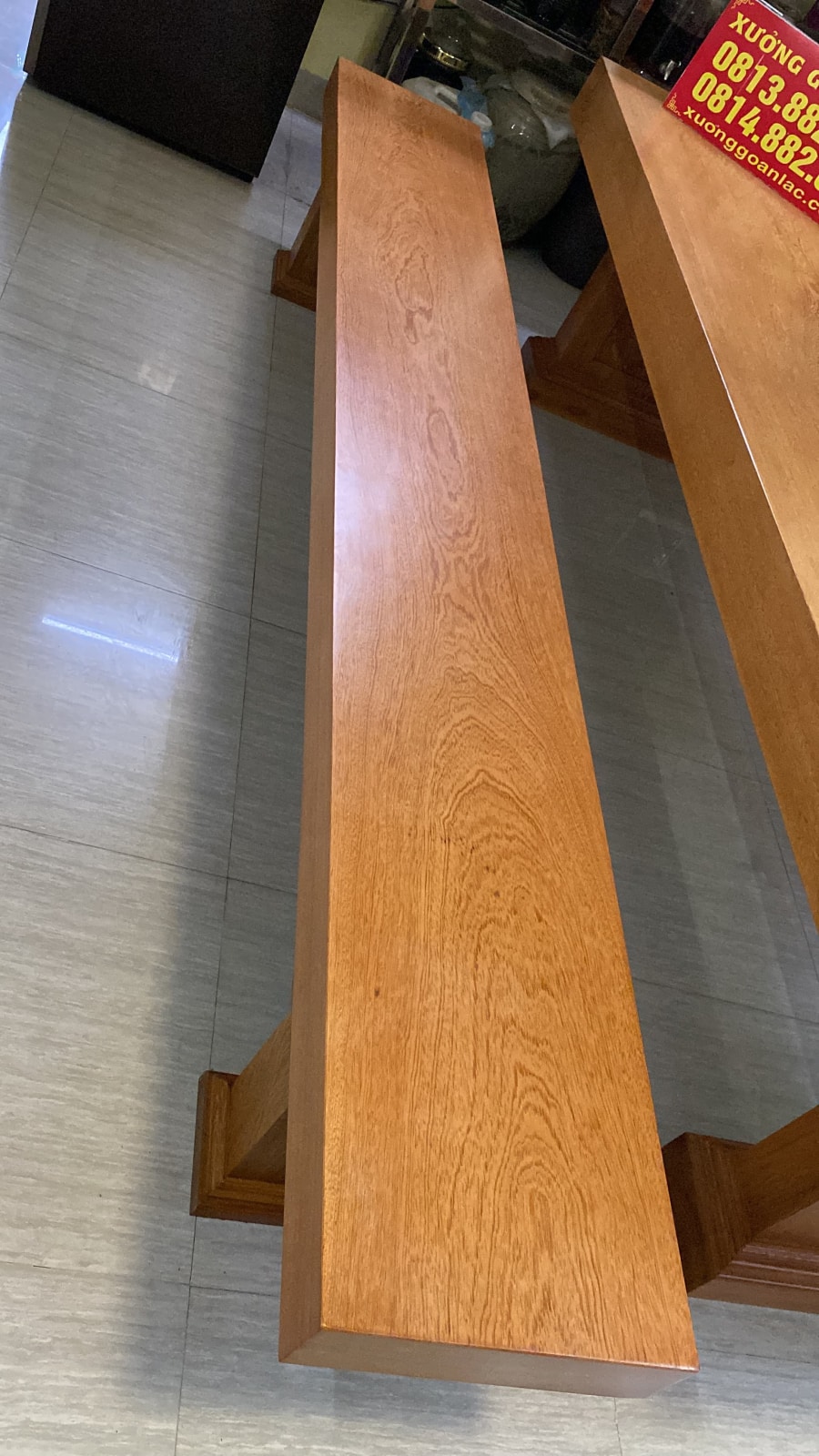 Bộ bàn ghế K3 nguyên khối 300x90x16cm gỗ gõ đỏ (Anh Thắng, Hà Nội) 36 ghế băng gỗ gõ nguyên khối