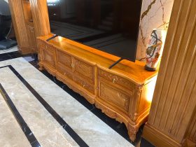 Kệ tivi hoa lan tây 2m4 gỗ gõ đỏ (anh Tùng, Hà Nội) 16 Ke TiVi Hoa Lan Tay 2m4 go go do 4