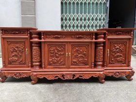Kệ tivi cột nho con sóc gỗ hương 1m97