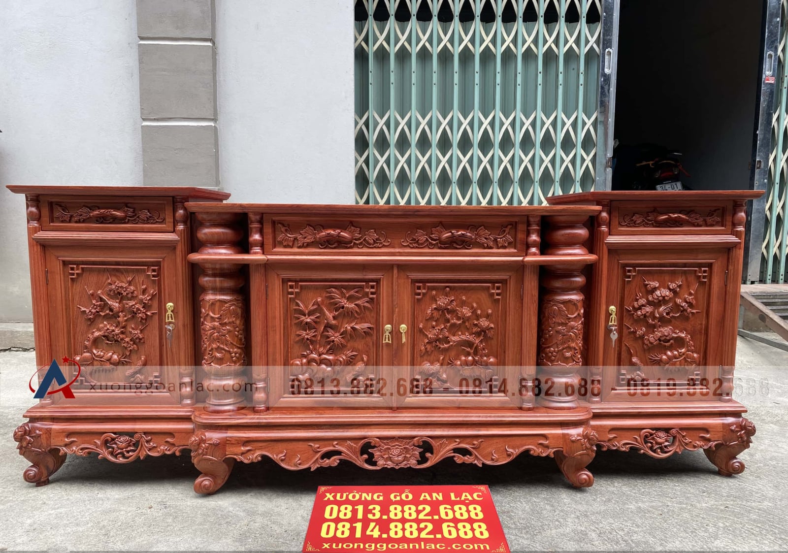 Kệ tivi cột nho con sóc gỗ hương 1m97 (anh Thành, Bắc Giang) 16 Kệ tivi cột nho con sóc gỗ hương 1m97