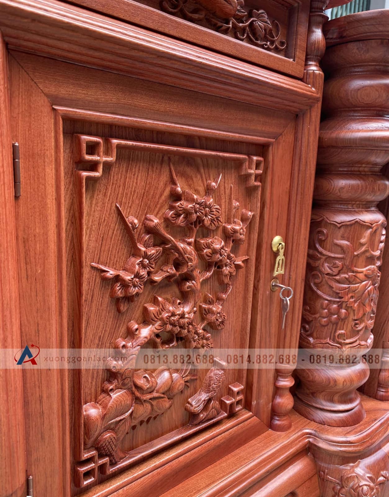 Kệ tivi cột nho con sóc gỗ hương 1m97 (anh Thành, Bắc Giang) 6 Kệ tivi cột nho con sóc gỗ hương 1m97 (anh Thành, Bắc Giang) - Ảnh 6