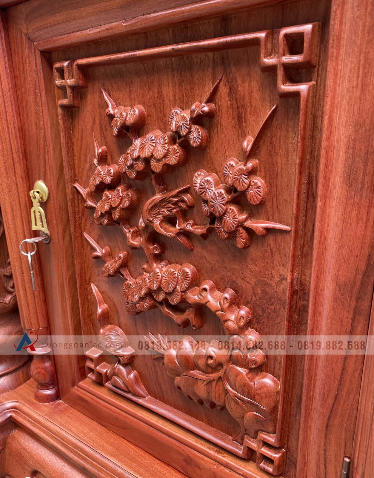 Kệ tivi cột nho con sóc gỗ hương 1m97 (anh Thành, Bắc Giang) 5 Kệ tivi cột nho con sóc gỗ hương 1m97 (anh Thành, Bắc Giang) - Ảnh 5
