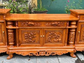 Kệ tivi cột nho cánh đục tứ quý kênh bong 1m97 gỗ gõ đỏ(anh Thái, Ninh Bình) 8 kệ tivi cột nho con sóc gỗ tự nhiên