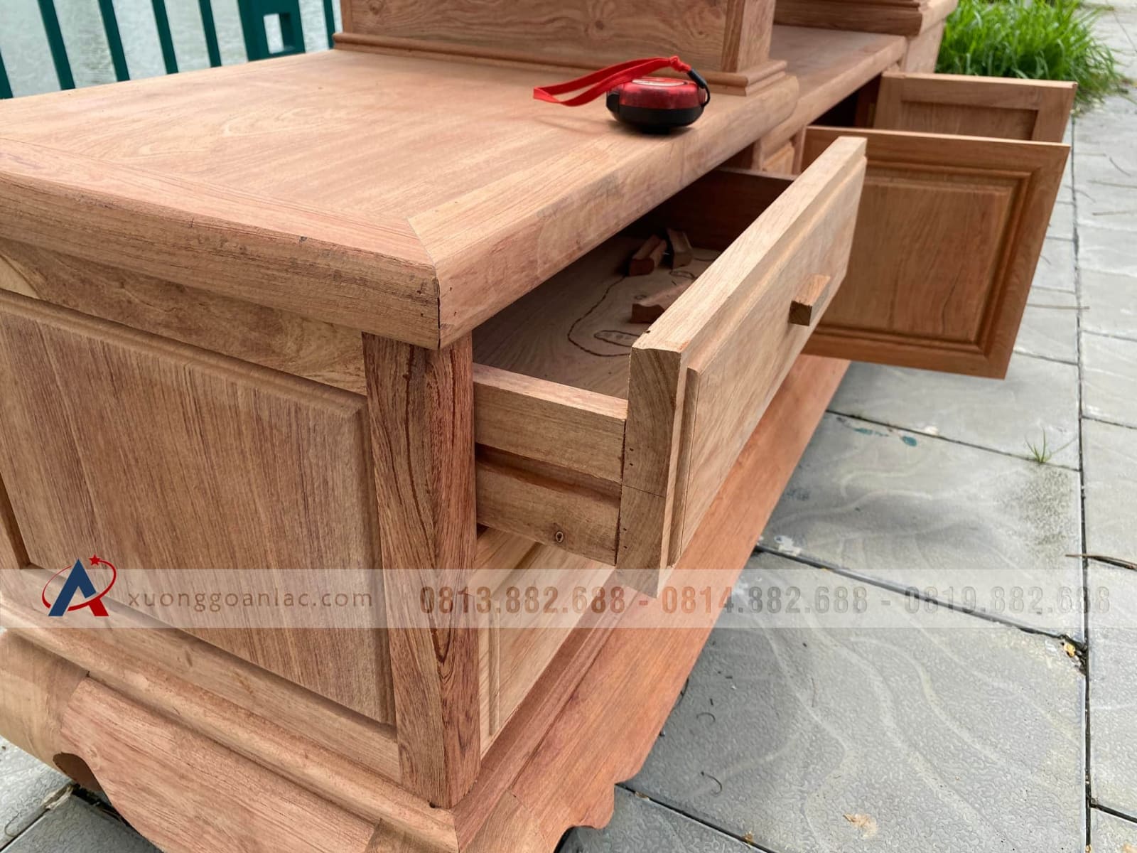Kệ tivi gỗ hương đá trơn nguyên mộc (anh Hội, Phú Thọ) 25 kệ tivi gỗ hương đá mẫu trơn