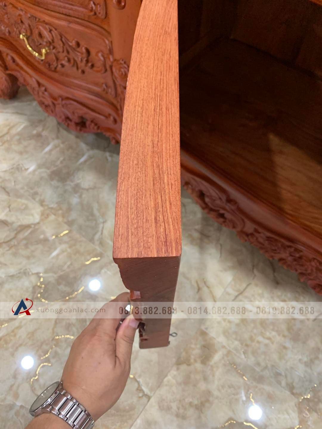Kệ tivi Hoàng Gia nguyên khối gỗ Hương đá tuyển chọn (anh Phúc, Quảng Nam) 28 kệ tivi gỗ hương đá