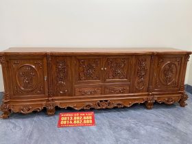 Kệ tivi 2m4 mẫu đục hoa hồng