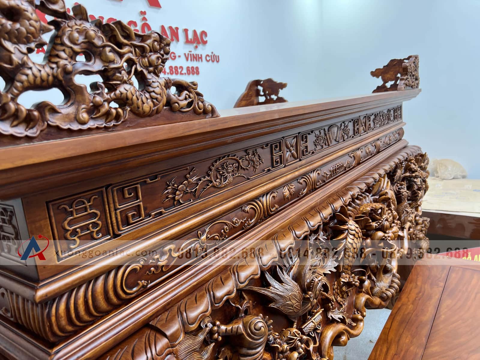 Sập thờ Tứ Linh chân 25 gỗ gõ đỏ giao Bắc Giang 13 Sập thờ Tứ Linh chân 25 gỗ gõ đỏ giao Bắc Giang - Ảnh 13