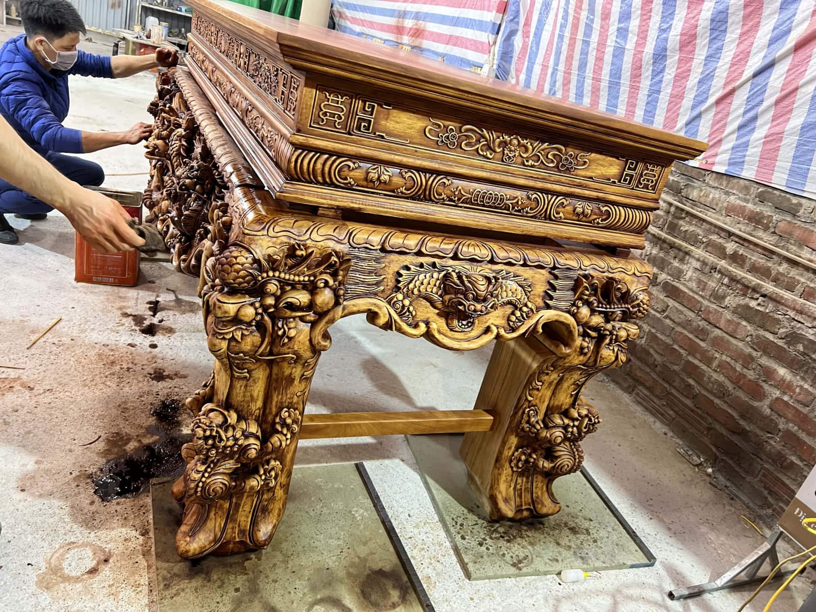 Sập thờ Tứ Linh chân 25 gỗ gõ đỏ giao Bắc Giang 33 Sập thờ Tứ Linh chân 25 gỗ gõ đỏ giao Bắc Giang - Ảnh 33