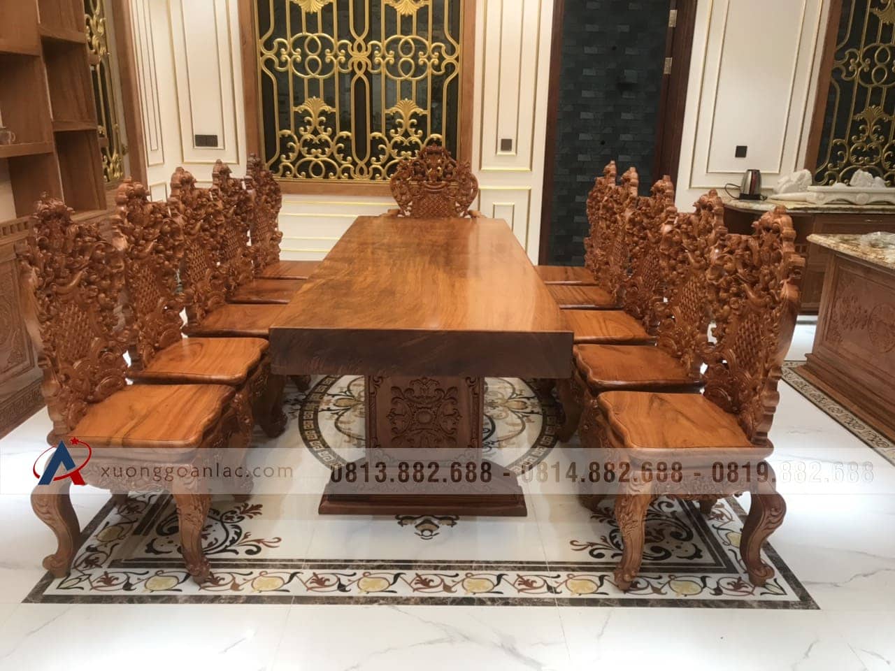 Bộ bàn ăn nguyên khối 12 ghế hoàng gia gỗ gõ đỏ siêu vip (Anh Thuyết, Đà Nẵng) 12 Bàn ăn hoàng gia nguyên khối 12 ghế Hoàng Gia gỗ gõ đỏ