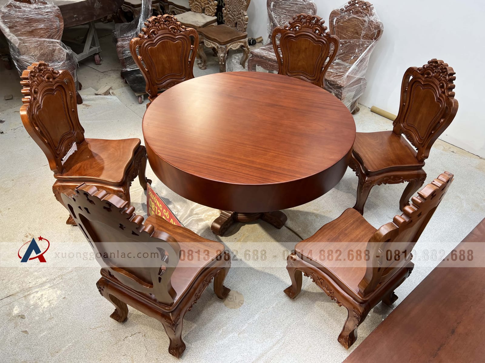 Bộ bàn ăn tròn nguyên khối 6 ghế hoa lá tây gỗ gõ đỏ (Anh Lợi, Hồ Chí Minh) 2 Bộ bàn ăn tròn nguyên khối 6 ghế hoa lá tây gỗ gõ đỏ (Anh Lợi, Hồ Chí Minh) - Ảnh 2