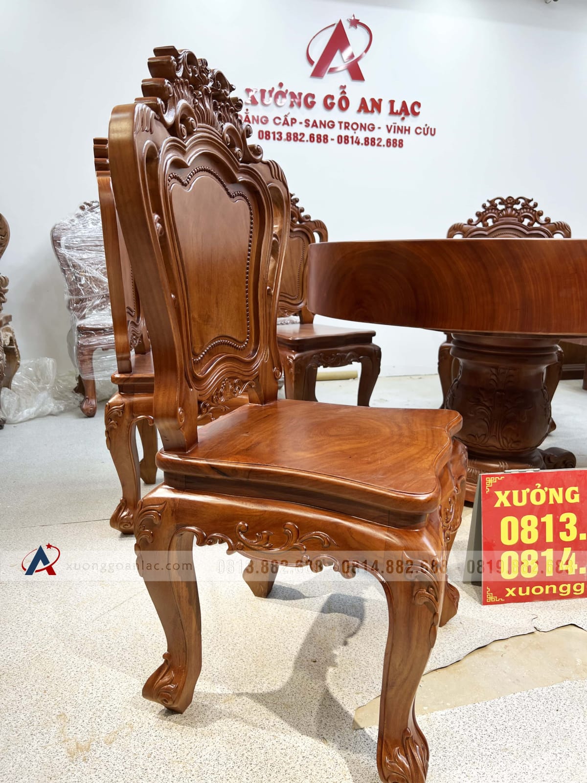 Bộ bàn ăn tròn nguyên khối 6 ghế hoa lá tây gỗ gõ đỏ (Anh Lợi, Hồ Chí Minh) 11 ghế ăn louis hoàng gia hoa lá tây gỗ gõ đỏ