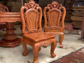 Bộ bàn ăn tròn xoay 6 ghế louis gỗ hương đá (Chị Hạ, Hà Nội) 31 ghế louis hoa hồng đục hai mặt