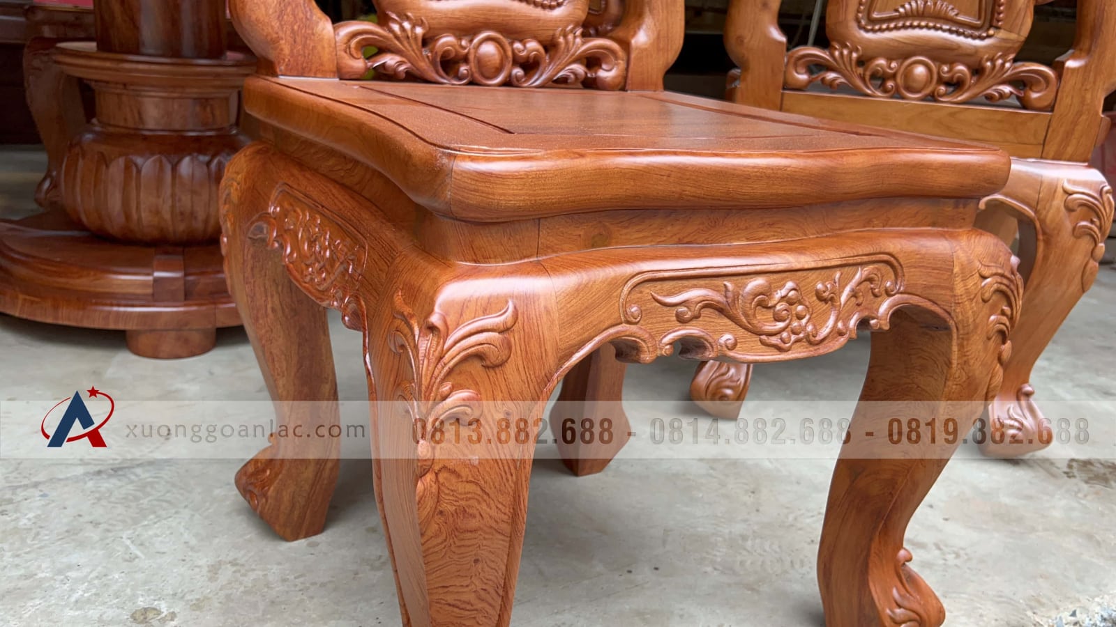 Bộ bàn ăn tròn xoay 6 ghế louis gỗ hương đá (Chị Hạ, Hà Nội) 17 Bộ bàn ăn tròn xoay 6 ghế louis gỗ hương đá (Chị Hạ, Hà Nội) - Ảnh 17