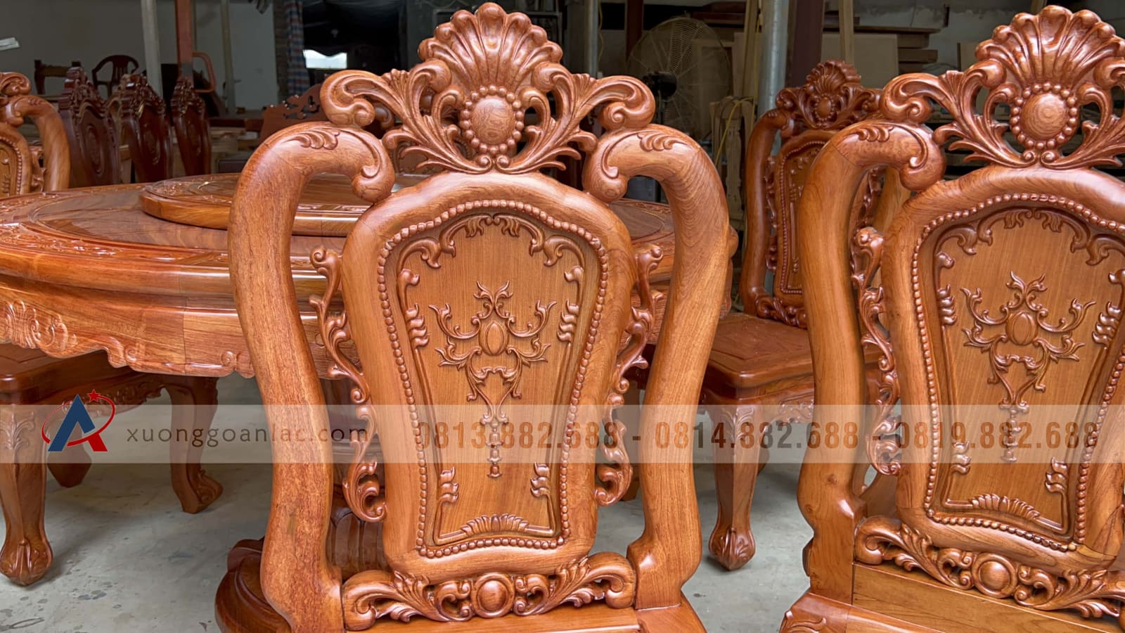 Bộ bàn ăn tròn xoay 6 ghế louis gỗ hương đá (Chị Hạ, Hà Nội) 9 ghế ăn louis hoa hồng gỗ hương đá