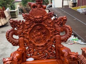 vách ghế đơn đục tay tinh xảo