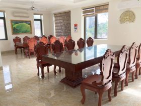 2 bộ bàn ăn 10 ghế nguyên khối gỗ gõ đỏ cao cấp