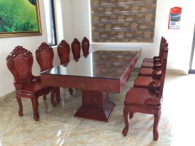Bàn giao 2 bộ bàn ăn nguyên khối 10 ghế louis có tay gỗ gõ đỏ (Bác Thành, Hà Nam) 40 bộ bàn ghế nguyên khối gỗ gõ đỏ tự nhiên