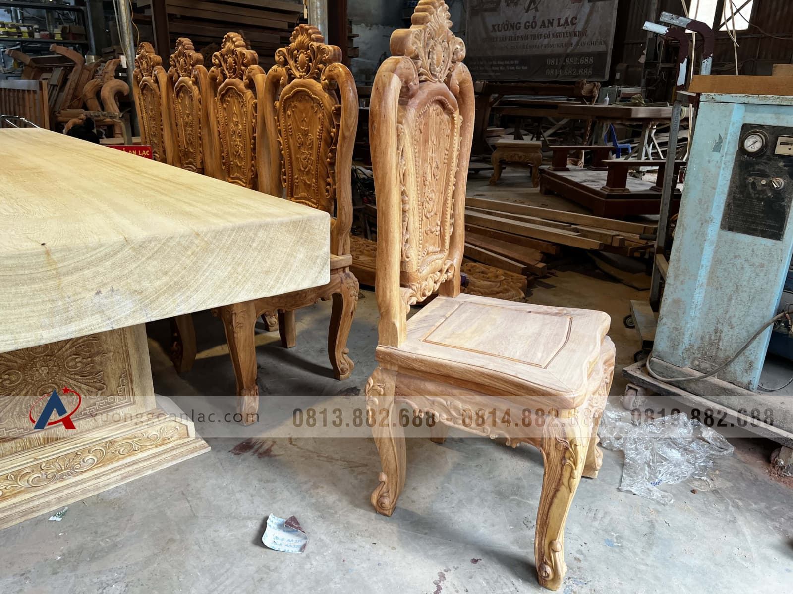 Nguyên mộc bộ bàn ăn 10 ghế bàn 300x100x15cm (Anh Bắc, Hải Dương) 11 ghế ăn louis cổ điển