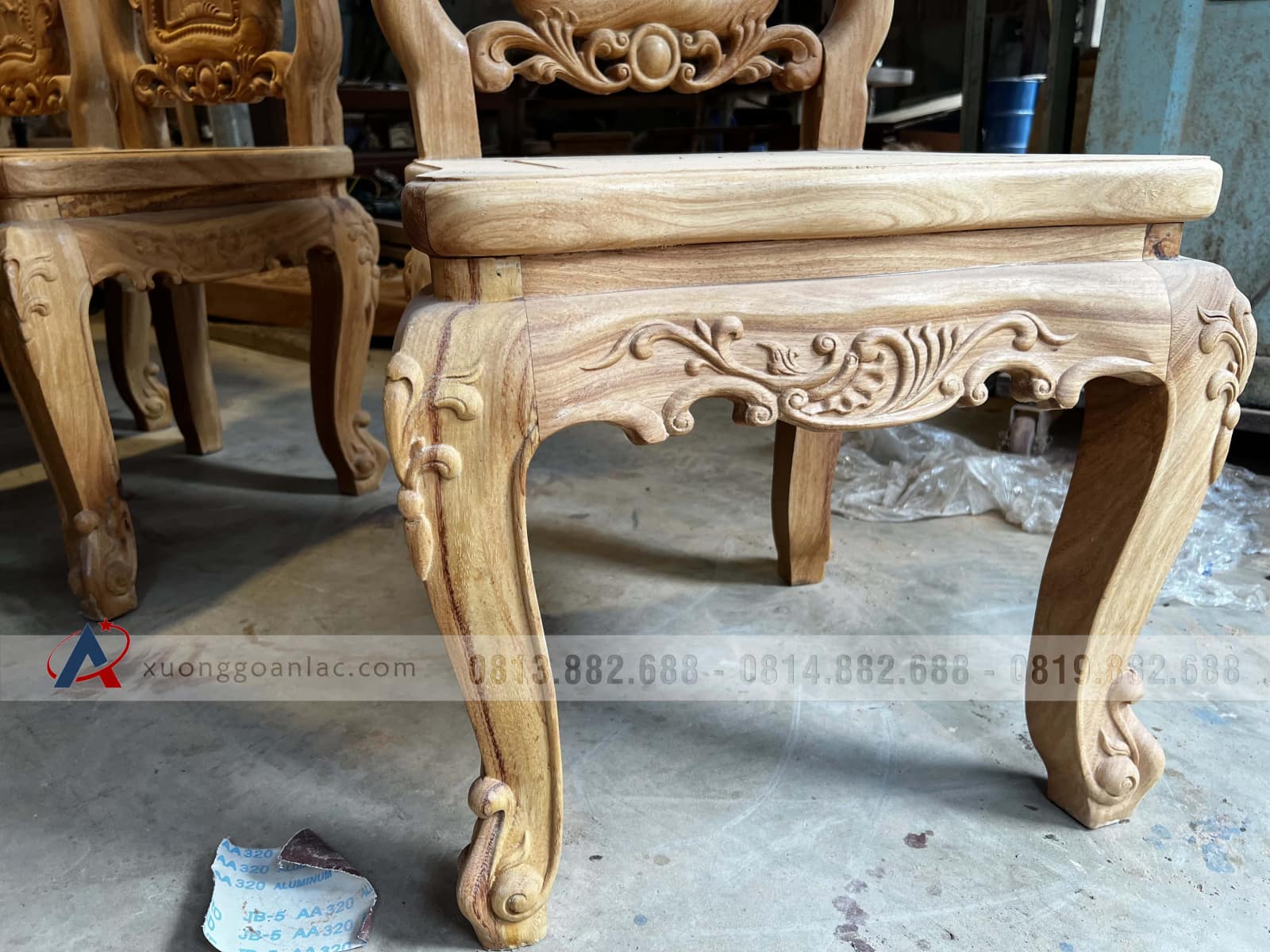 Nguyên mộc bộ bàn ăn 10 ghế bàn 300x100x15cm (Anh Bắc, Hải Dương) 16 ghế ăn louis hoa lá tây